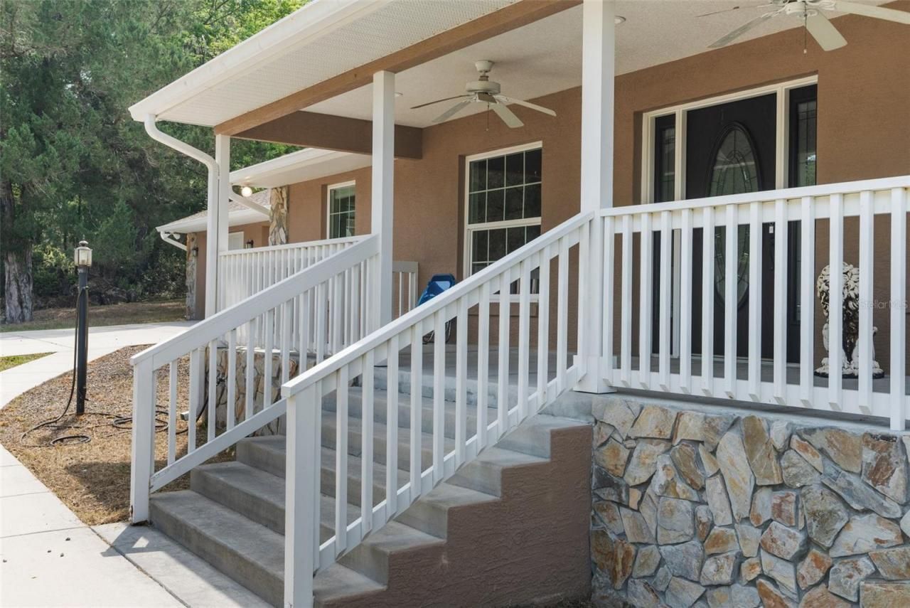 9986 E New Hope Court, Floral City, FL 34436 Photo