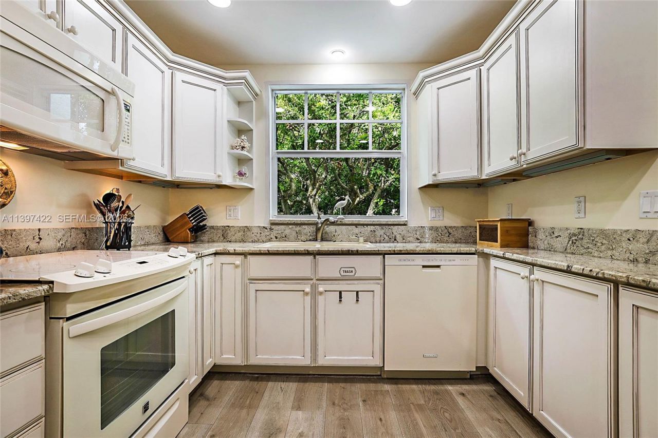 905 Mainsail Circle, Unit 905, Jupiter, FL 33477 Photo