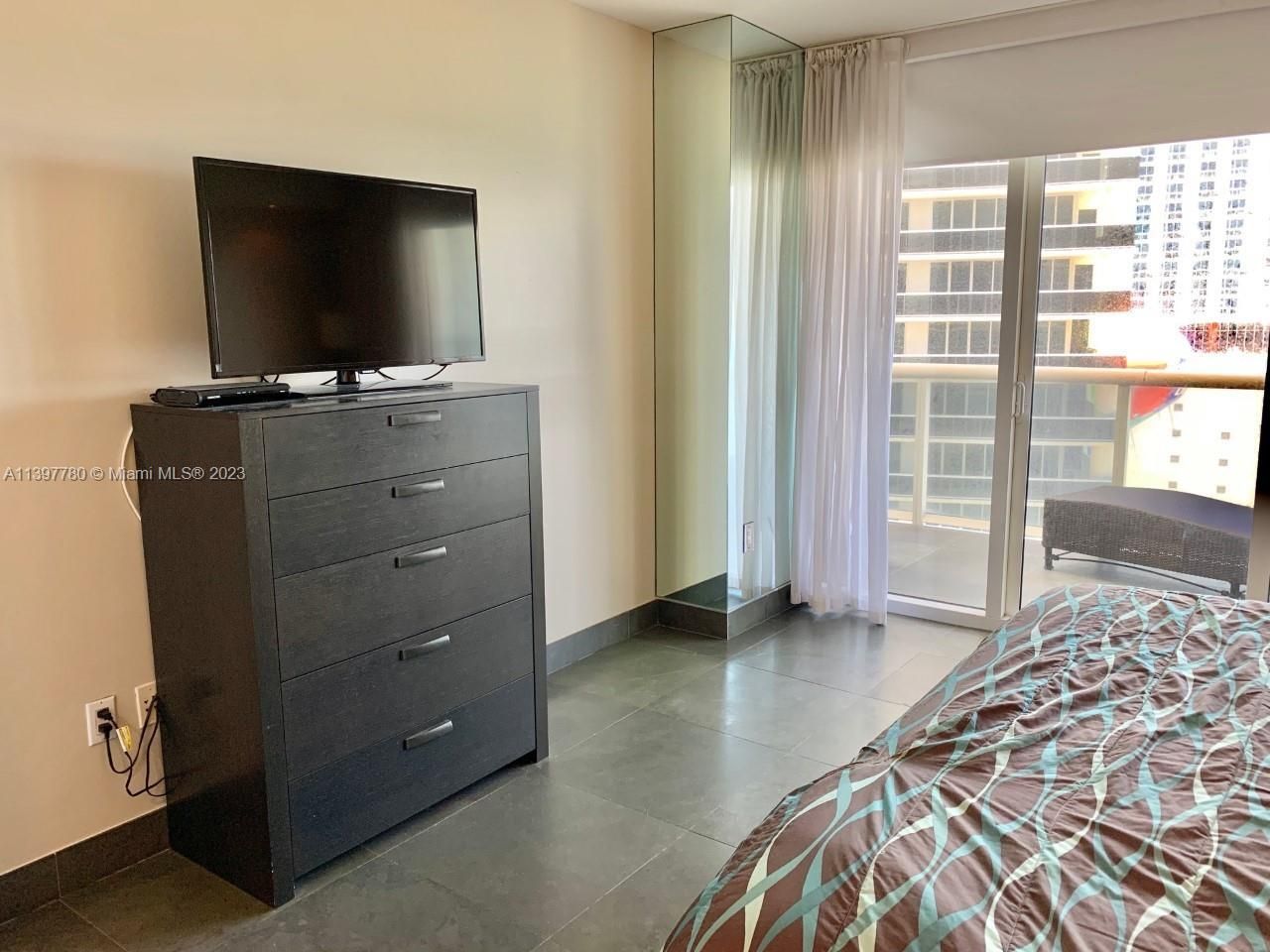 1830 S Ocean Dr, Unit 1610, Hallandale Beach, FL 33009 Photo