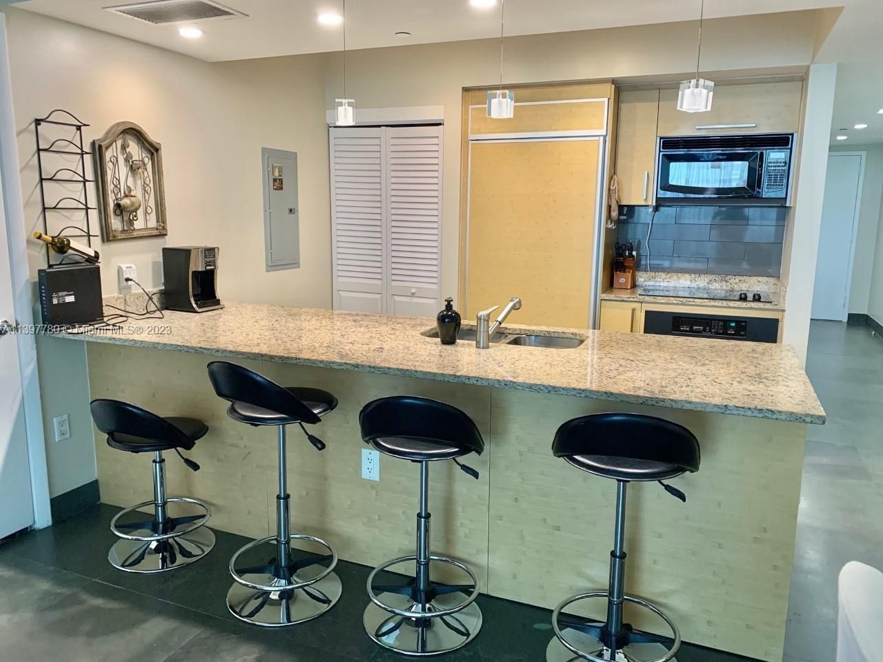 1830 S Ocean Dr, Unit 1610, Hallandale Beach, FL 33009 Photo