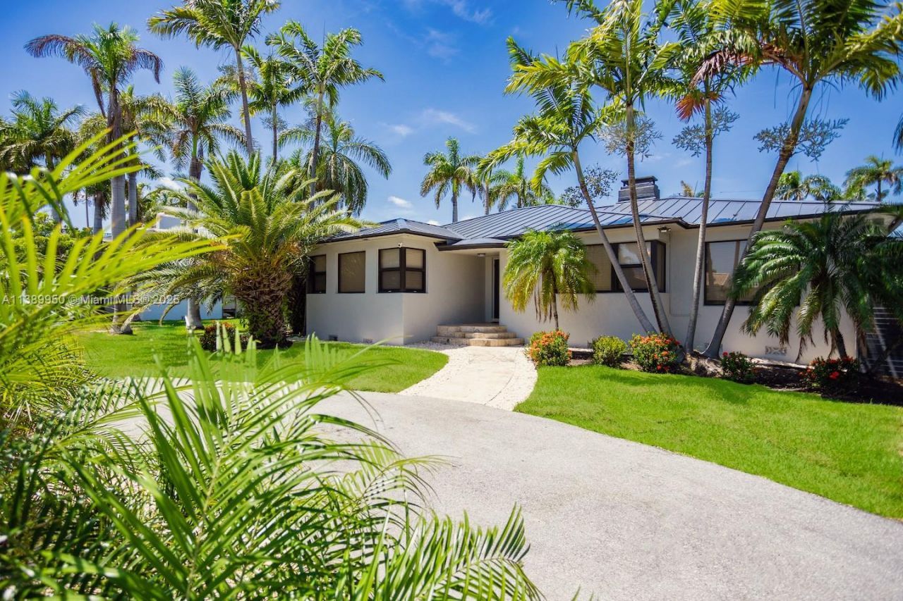 801 Harrison St, Hollywood, FL 33019 Photo