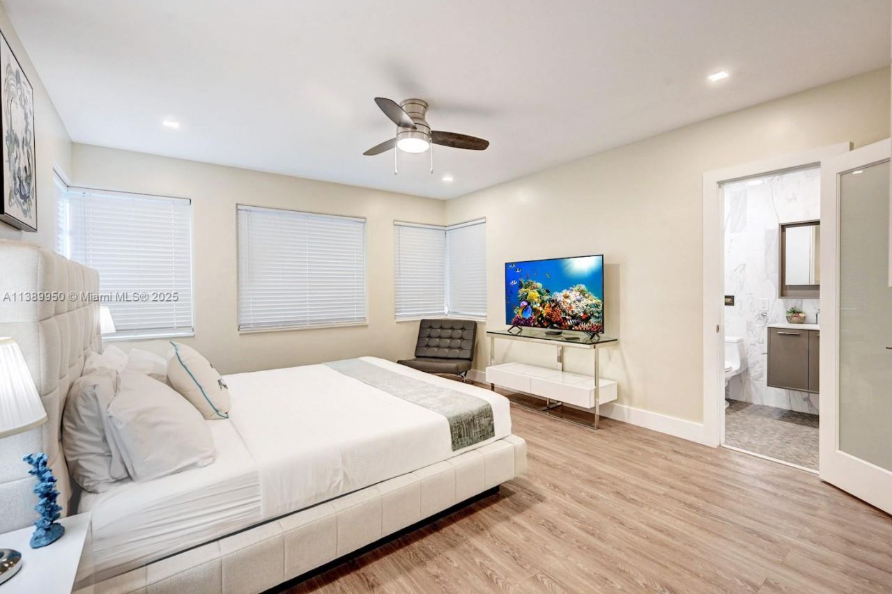 801 Harrison St, Hollywood, FL 33019 Photo