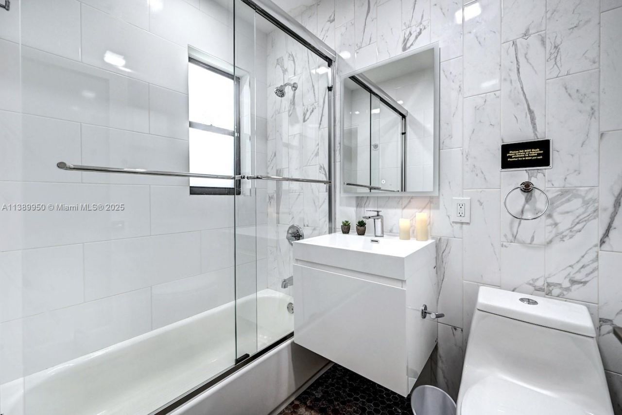 801 Harrison St, Hollywood, FL 33019 Photo