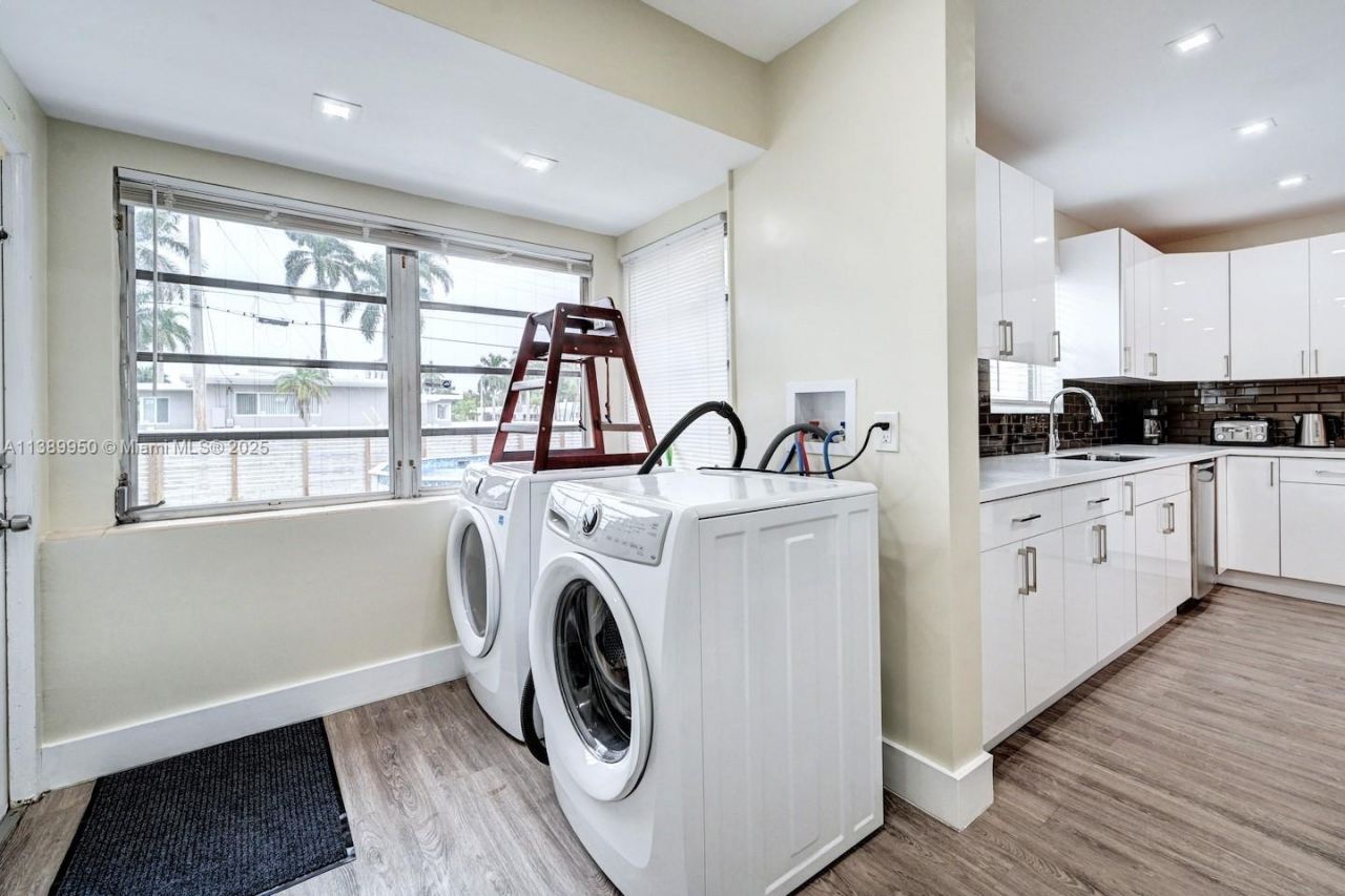 801 Harrison St, Hollywood, FL 33019 Photo
