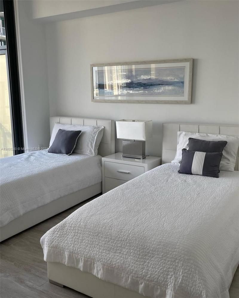 121 NE 34th St, Unit 2802, Miami, FL 33137 Photo