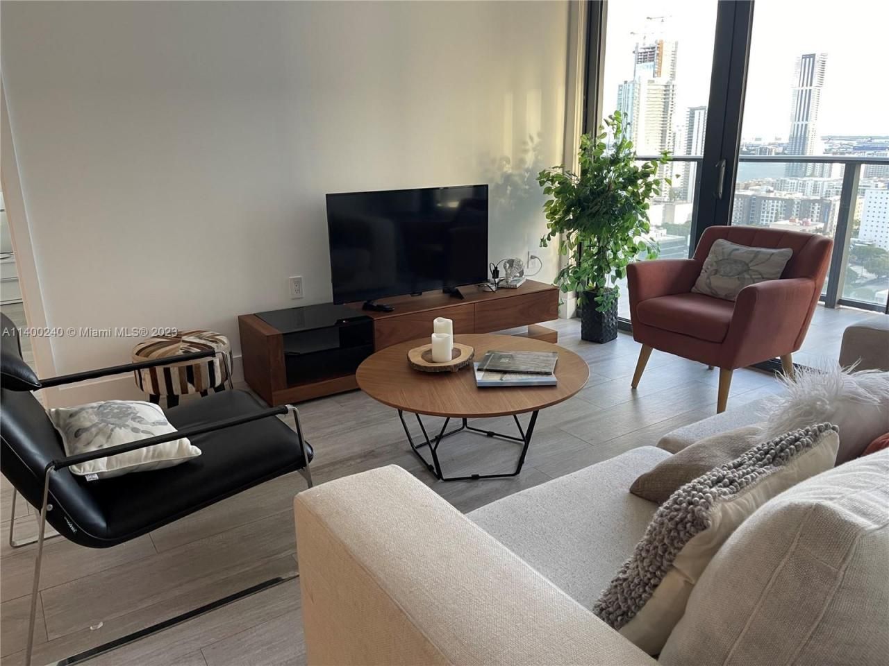 121 NE 34th St, Unit 2802, Miami, FL 33137 Photo