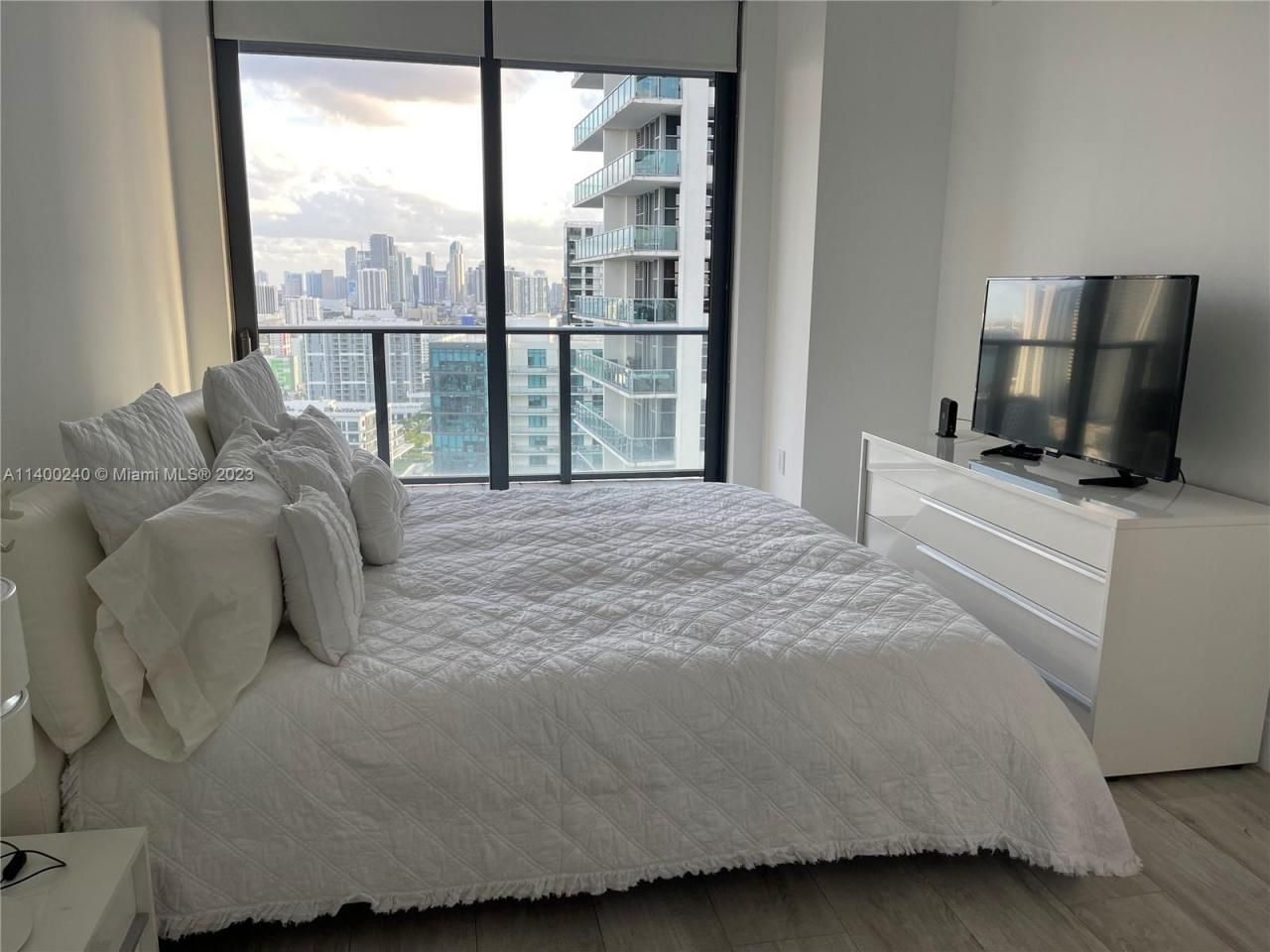 121 NE 34th St, Unit 2802, Miami, FL 33137 Photo