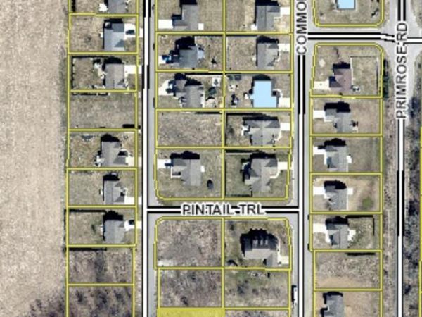 52776 Blue Winged Trail, South Bend, IN 46628