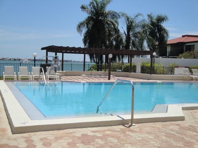 6365 Bahia Del Mar Boulevard, Unit 113, Saint Petersburg, FL 33715 Photo