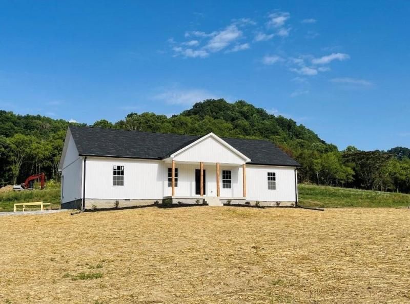 280 Club Springs Rd, Elmwood, TN 38560 Main Photo