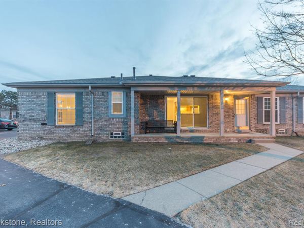 48617 EDGEMONT Court, Shelby Twp, MI 48315