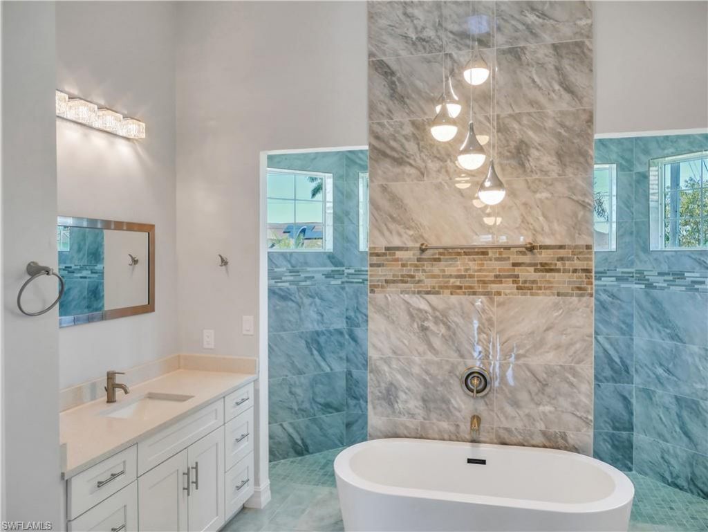 2563 SW 27th Ave, Cape Coral, FL 33914 Photo