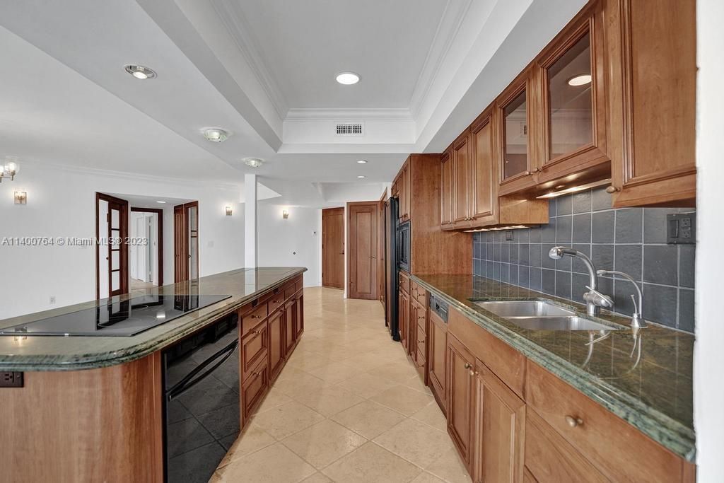 19667 Turnberry Way, Unit 26B, Aventura, FL 33180 Photo