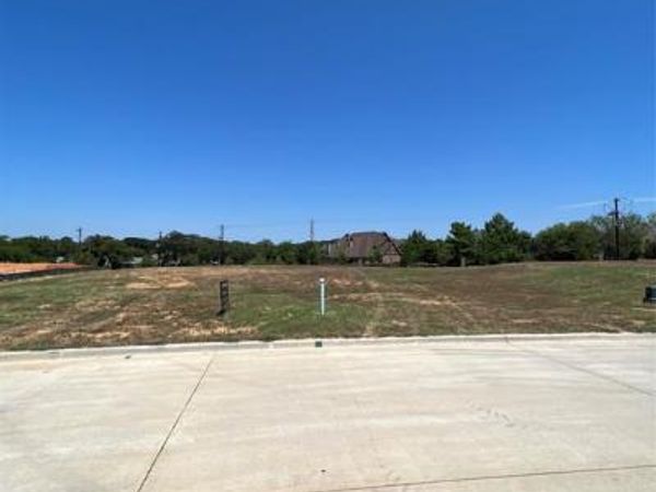 1725 Oakbrook Drive, Keller, TX 76262