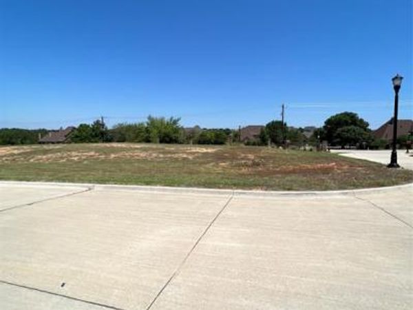 1733 Oakbrook Drive, Keller, TX 76262
