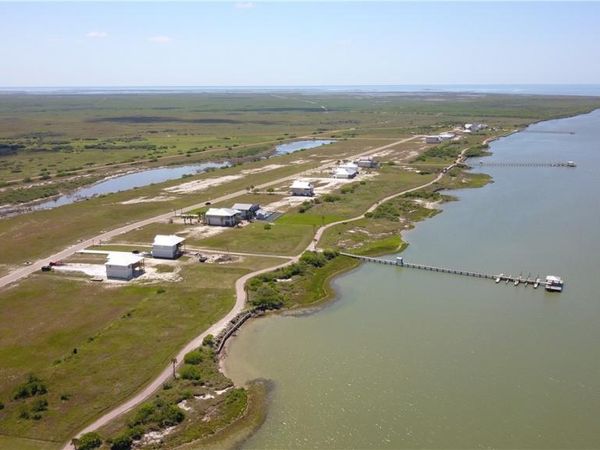 LOT 36 BLK 2 Bay Club Drive, Seadrift, TX 77983