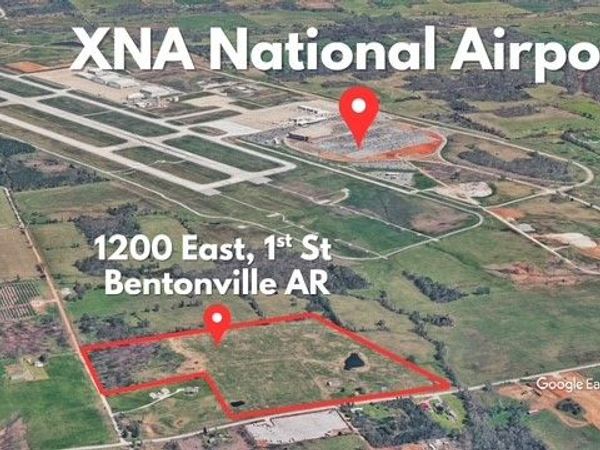 1200 E 1st Avenue, Bentonville, AR 72713