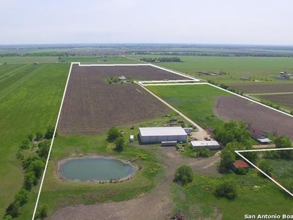 2711 CR 406, Taylor, TX 76574