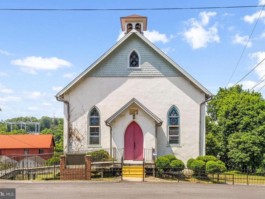 2460 Mount Road, Aston, PA 19014 Main Photo