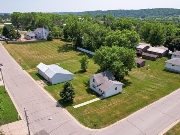 1003 Grand Street SE, Chatfield, MN 55923