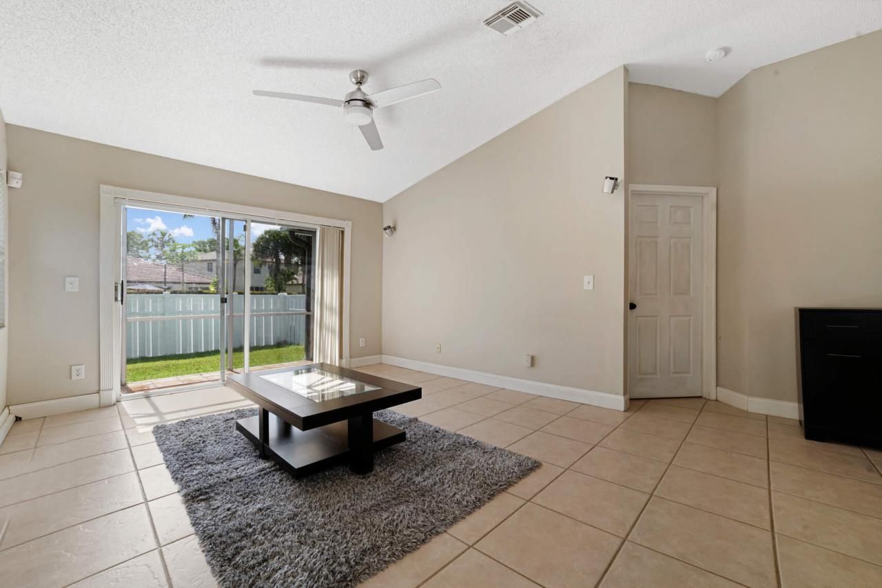 200 NW 75 Ter Terrace, Plantation, FL 33317 Photo