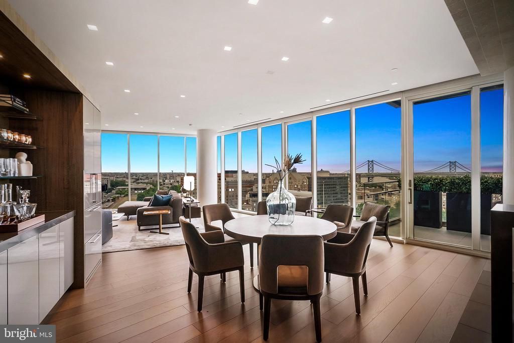 500 6 WALNUT STREET, PHILADELPHIA, PA 19106