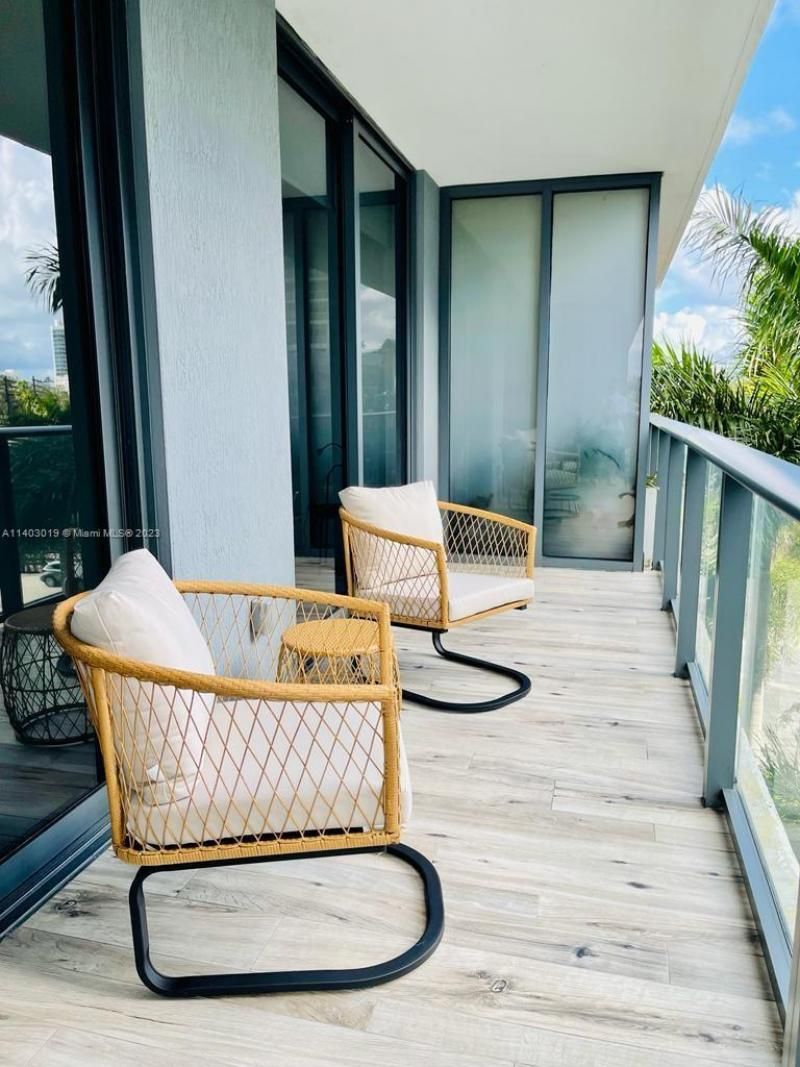 121 NE 34th St, Unit L302, Miami, FL 33137 Photo