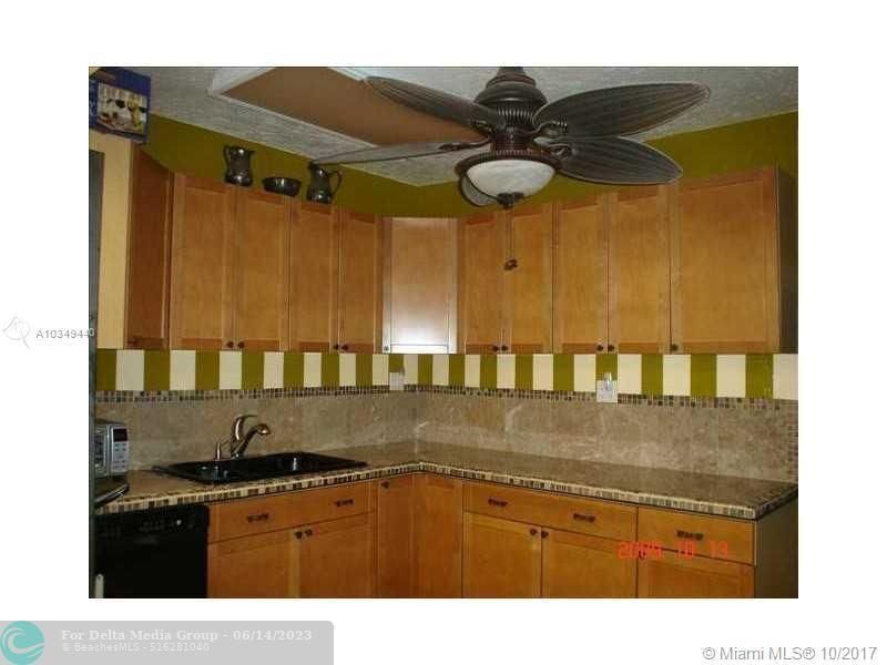 9324 Abbott Ave, Surfside, FL 33154 Photo