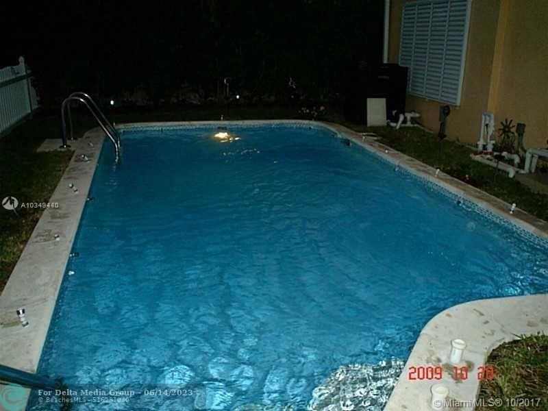 9324 Abbott Ave, Surfside, FL 33154 Photo