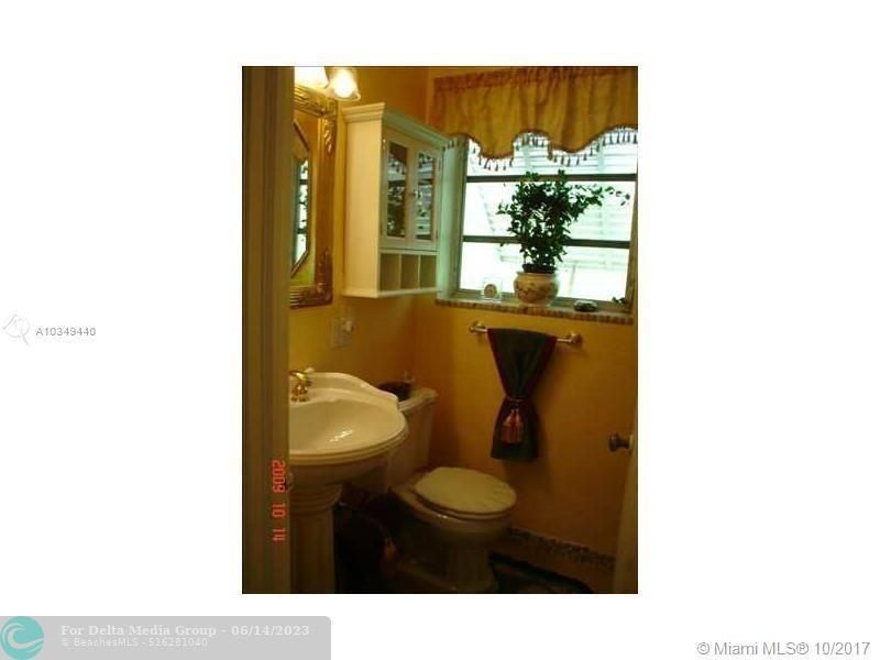 9324 Abbott Ave, Surfside, FL 33154 Photo