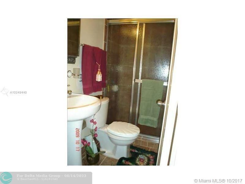 9324 Abbott Ave, Surfside, FL 33154 Photo