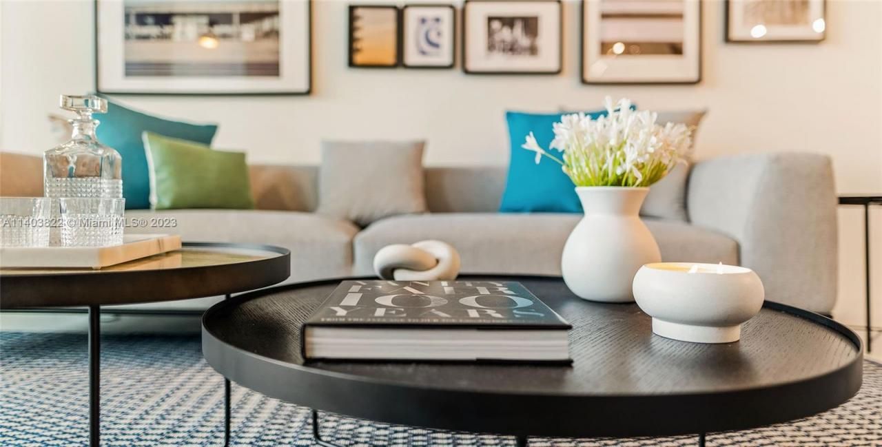 1000 Brickell Plaza, Unit 2711, Miami, FL 33131 Photo