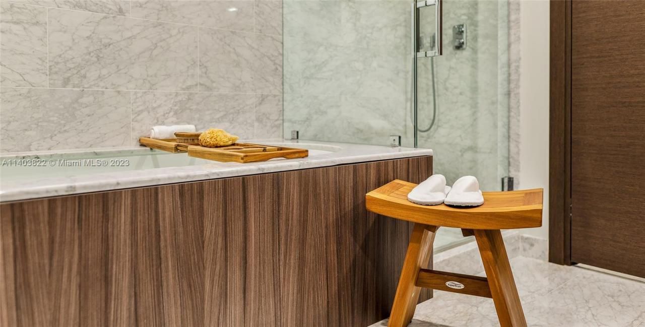 1000 Brickell Plaza, Unit 2711, Miami, FL 33131 Photo