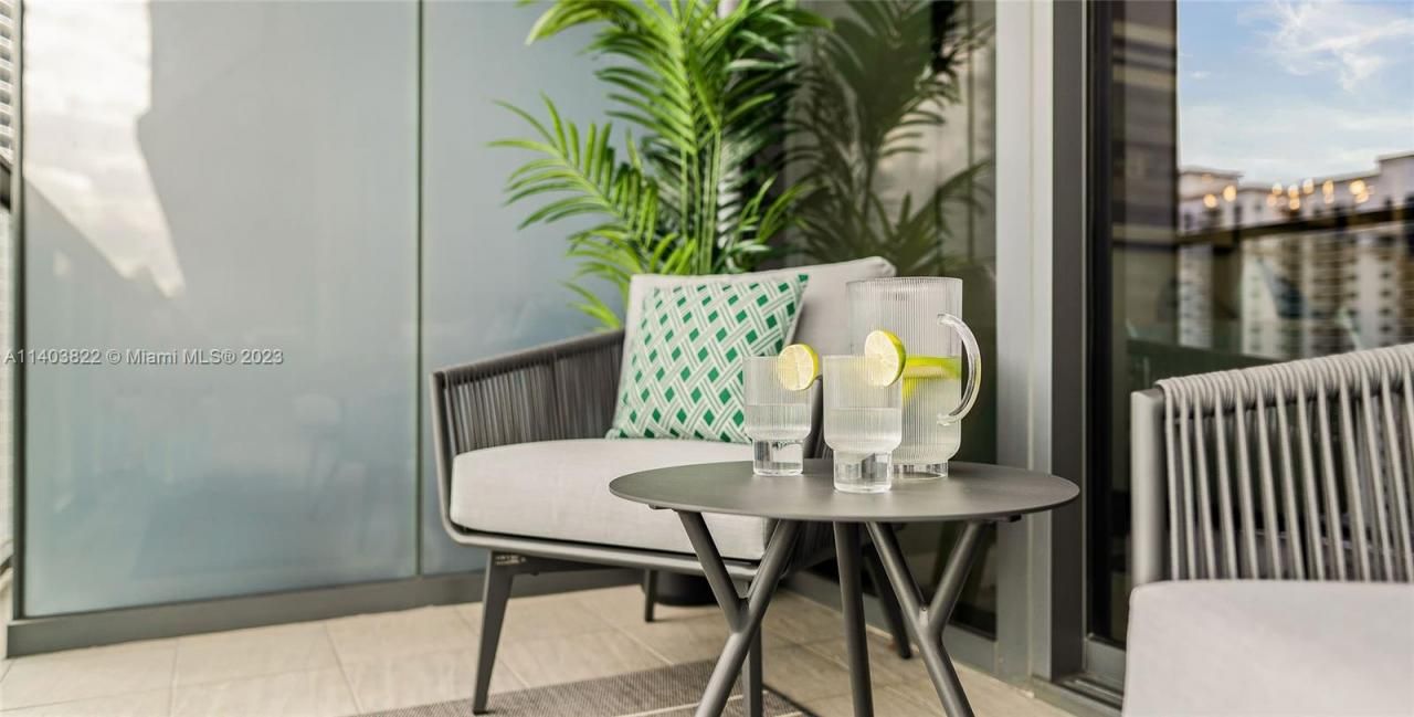 1000 Brickell Plaza, Unit 2711, Miami, FL 33131 Photo