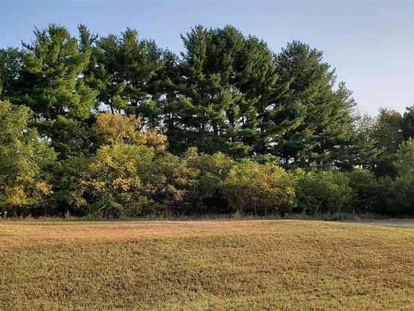 Unit 4 Inverness Terrace Court, Baraboo, WI 53913