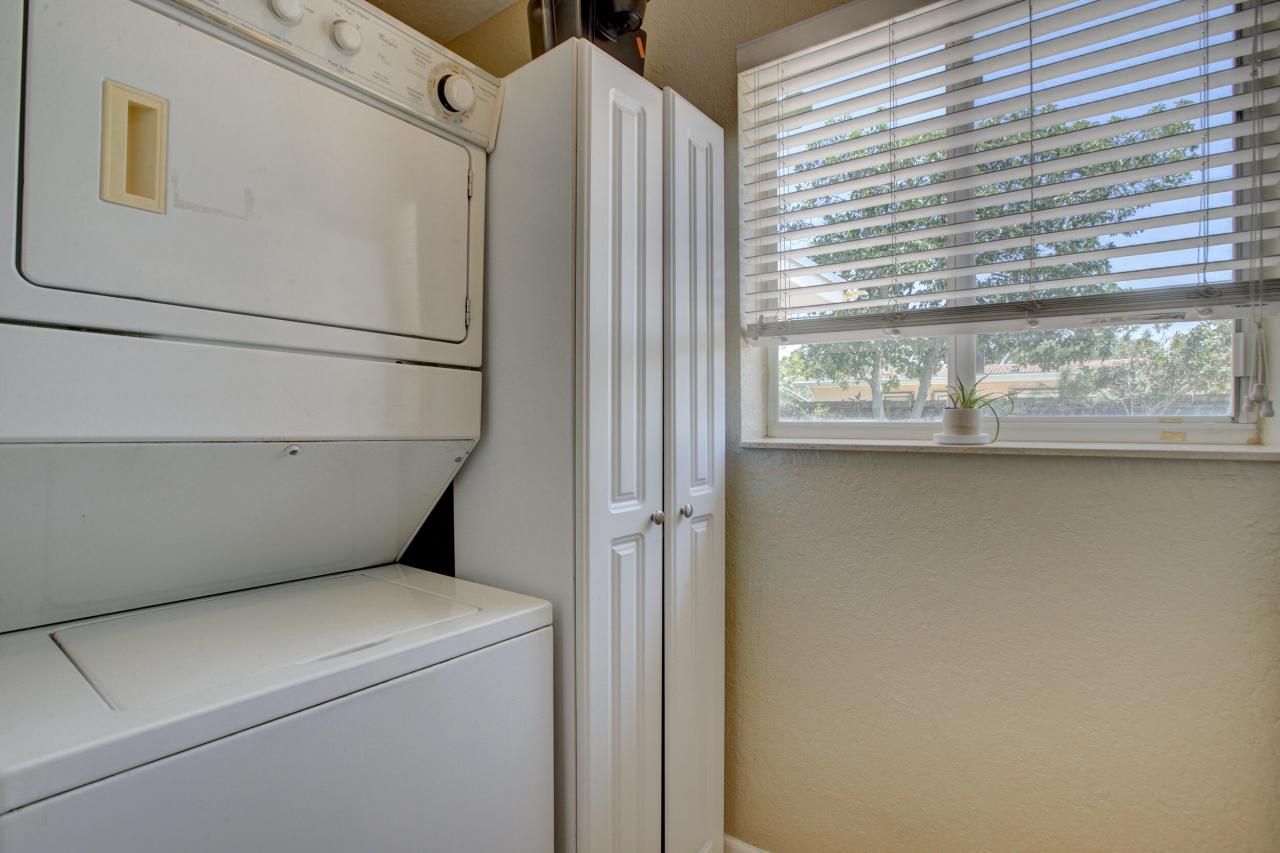 808 SE 13 Court, Deerfield Beach, FL 33441 Photo