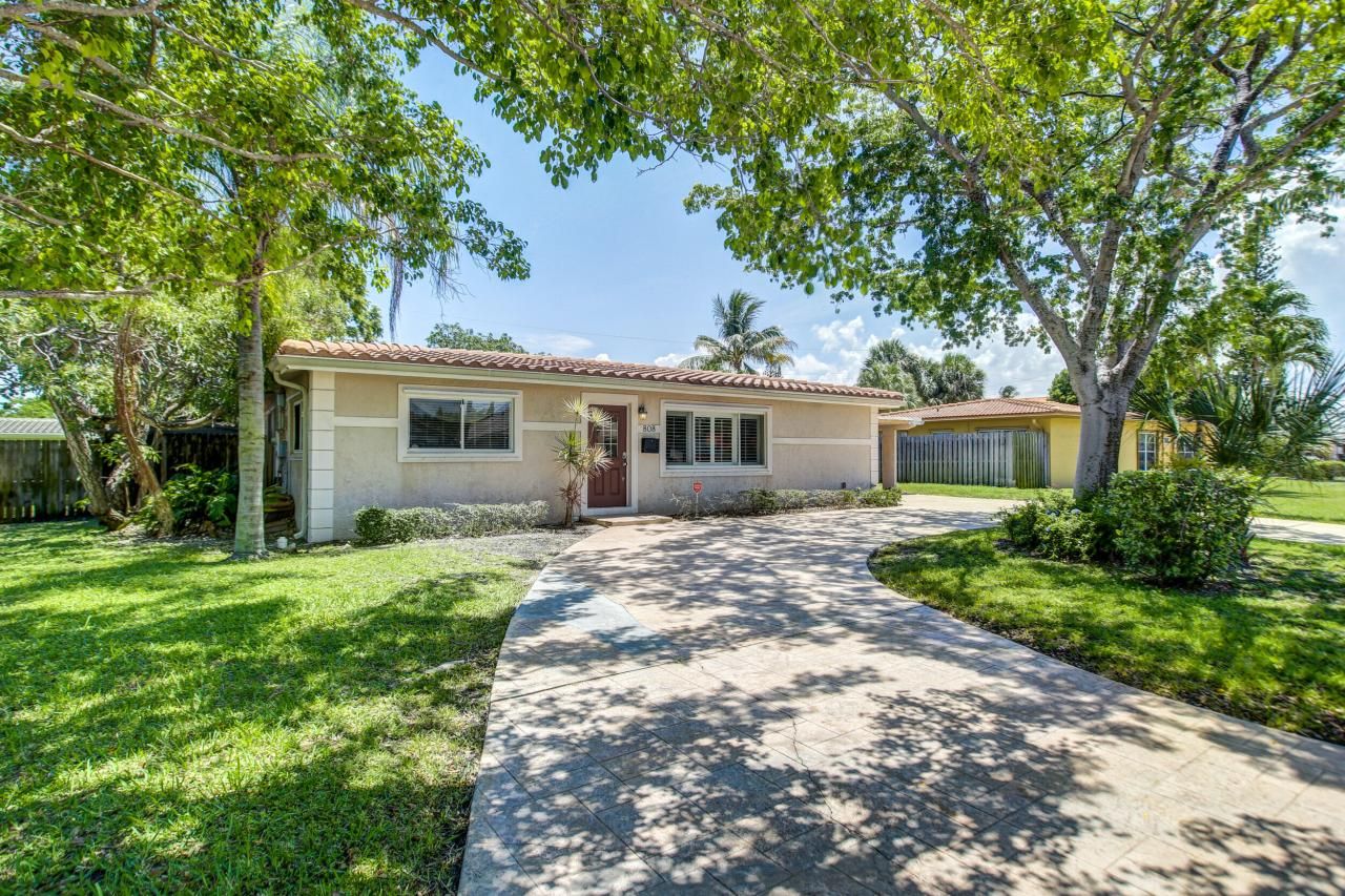 808 SE 13 Court, Deerfield Beach, FL 33441 Photo