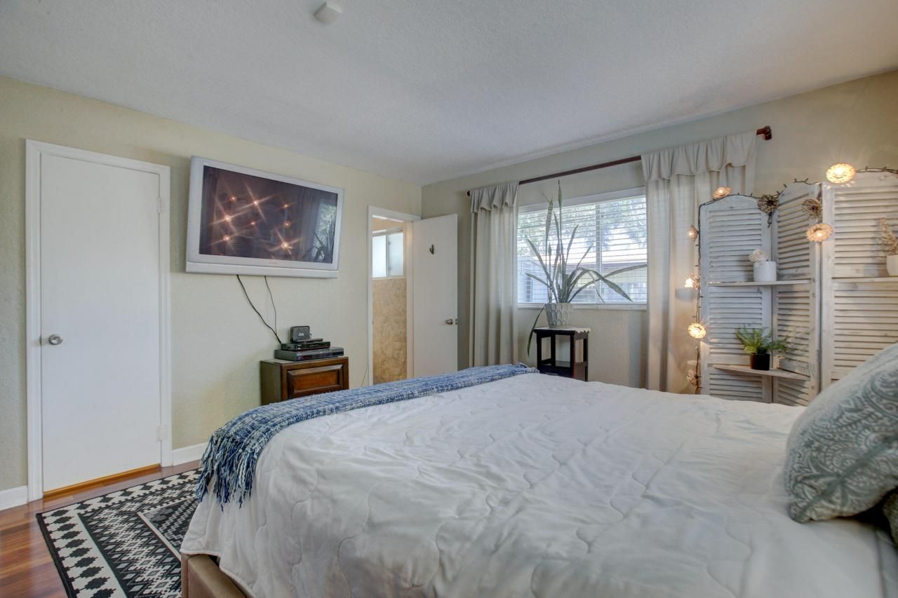 808 SE 13 Court, Deerfield Beach, FL 33441 Photo