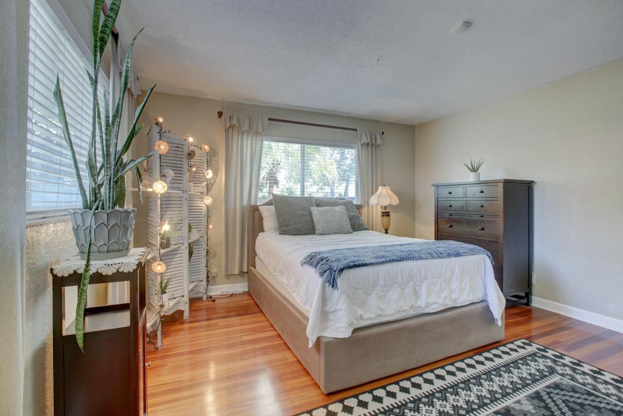 808 SE 13 Court, Deerfield Beach, FL 33441 Photo