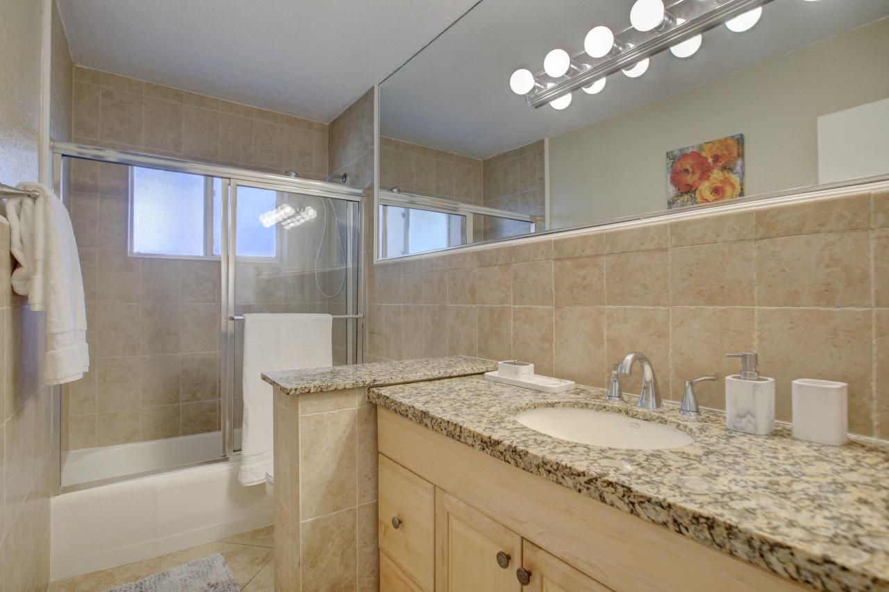 808 SE 13 Court, Deerfield Beach, FL 33441 Photo