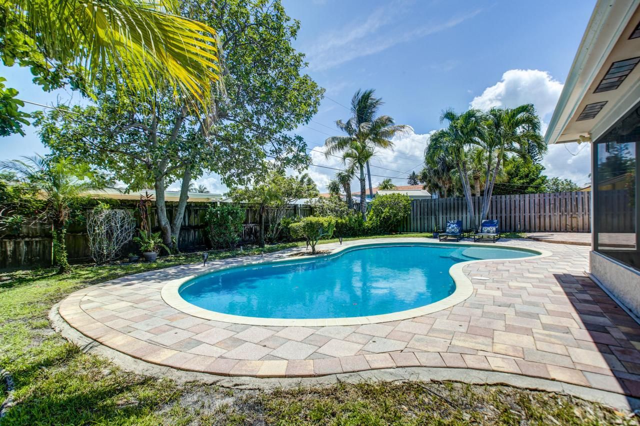 808 SE 13 Court, Deerfield Beach, FL 33441 Photo