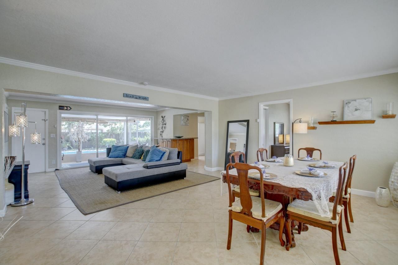 808 SE 13 Court, Deerfield Beach, FL 33441 Photo