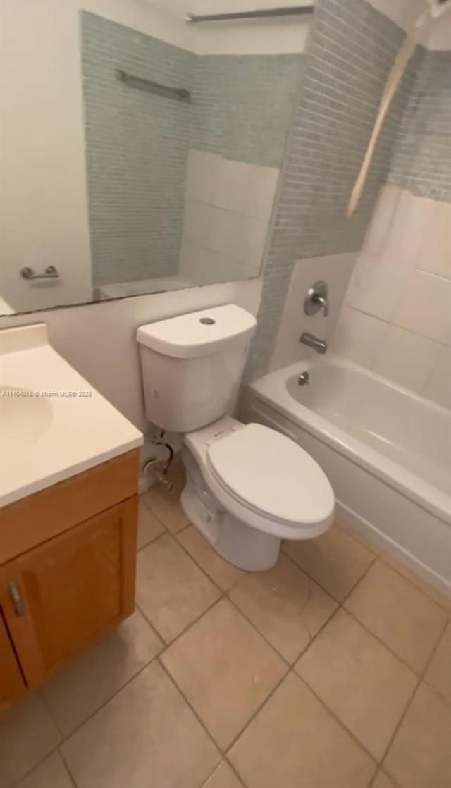 78 Kingswood D, Unit 78, West Palm Beach, FL 33417 Photo
