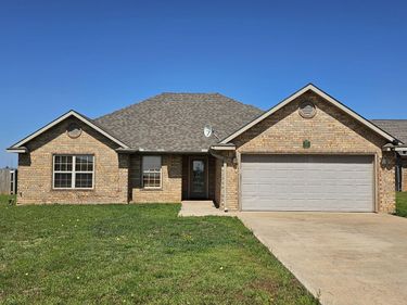 138 ARAPAHO, GERONIMO, OK 73543