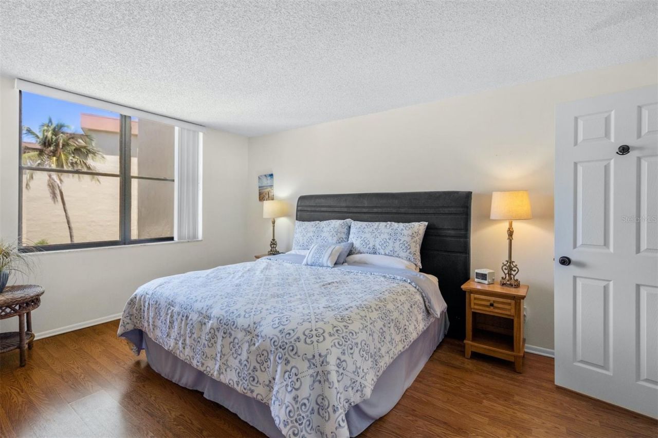 8770 Midnight Pass Road, Unit 302B, Sarasota, FL 34242 Photo