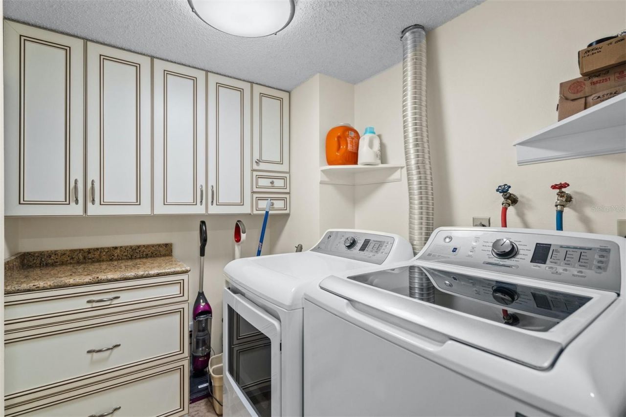 8770 Midnight Pass Road, Unit 302B, Sarasota, FL 34242 Photo