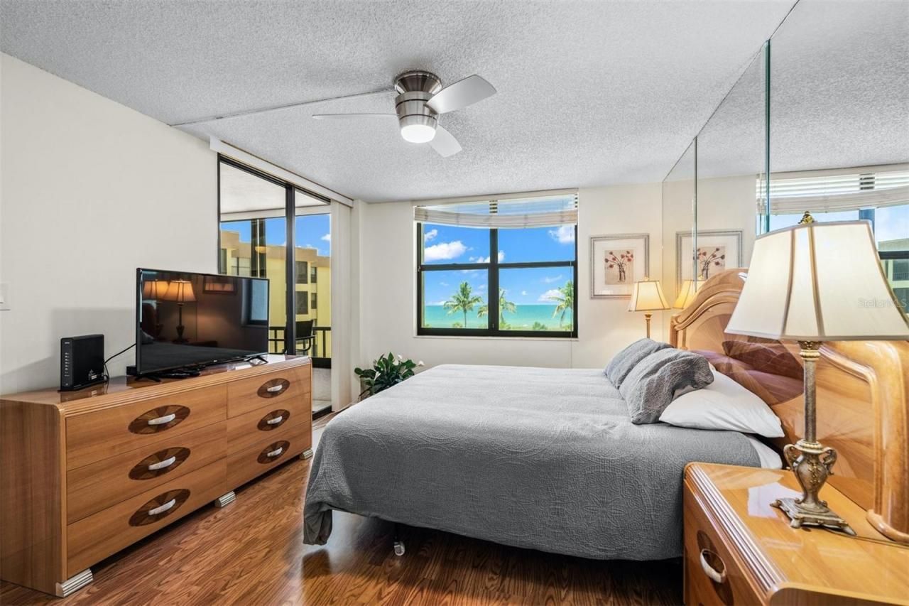8770 Midnight Pass Road, Unit 402B, Sarasota, FL 34242 Photo