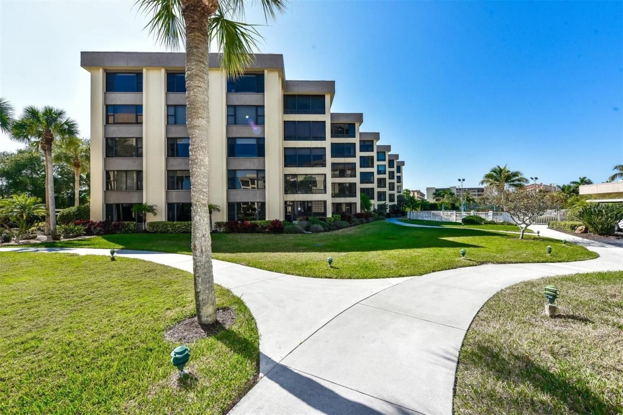8770 Midnight Pass Road, Unit 402B, Sarasota, FL 34242 Photo