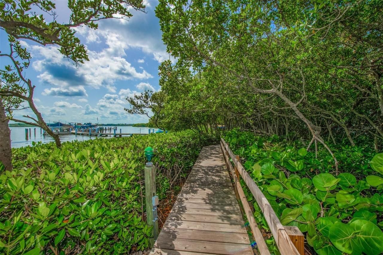 8770 Midnight Pass Road, Unit 402B, Sarasota, FL 34242 Photo