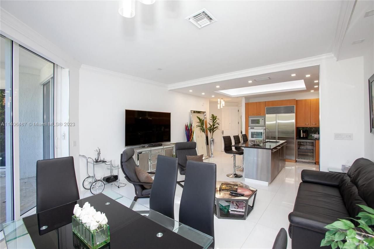 6000 Island Blvd, Unit 104, Aventura, FL 33160 Photo